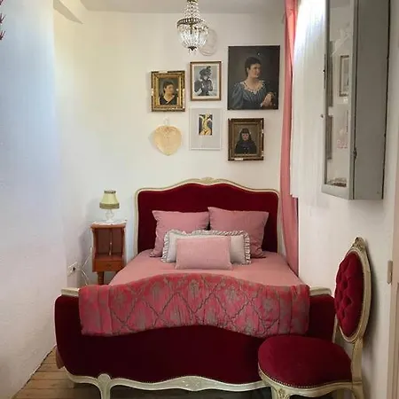 Relax & Jacuzzi Proche Cite De Carcassonne Holiday home Pennautier