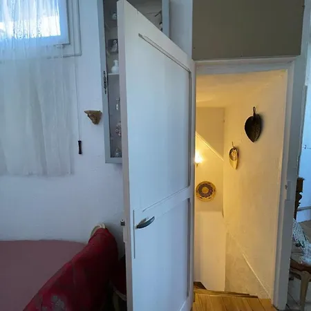 Relax & Jacuzzi Proche Cite De Carcassonne Holiday home *